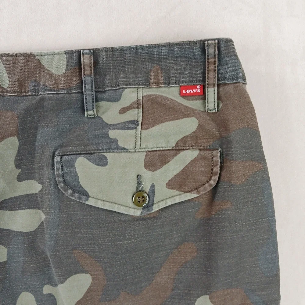 Levi‎ Strauss 40x9 Mens Cargo Shorts Camo Pockets Has Defect Levis